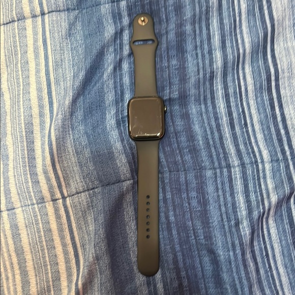 Black Smartwatch - Picture 3 of 3